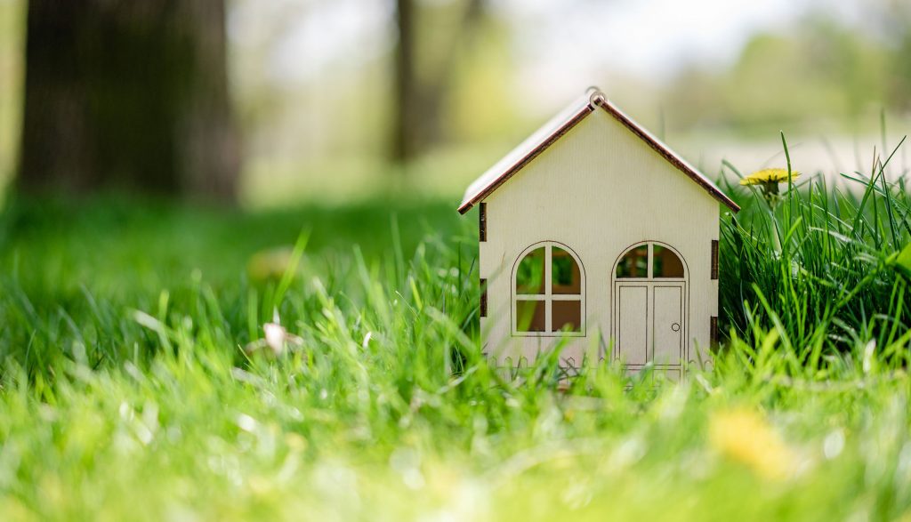 What are the benefits of green mortgages?